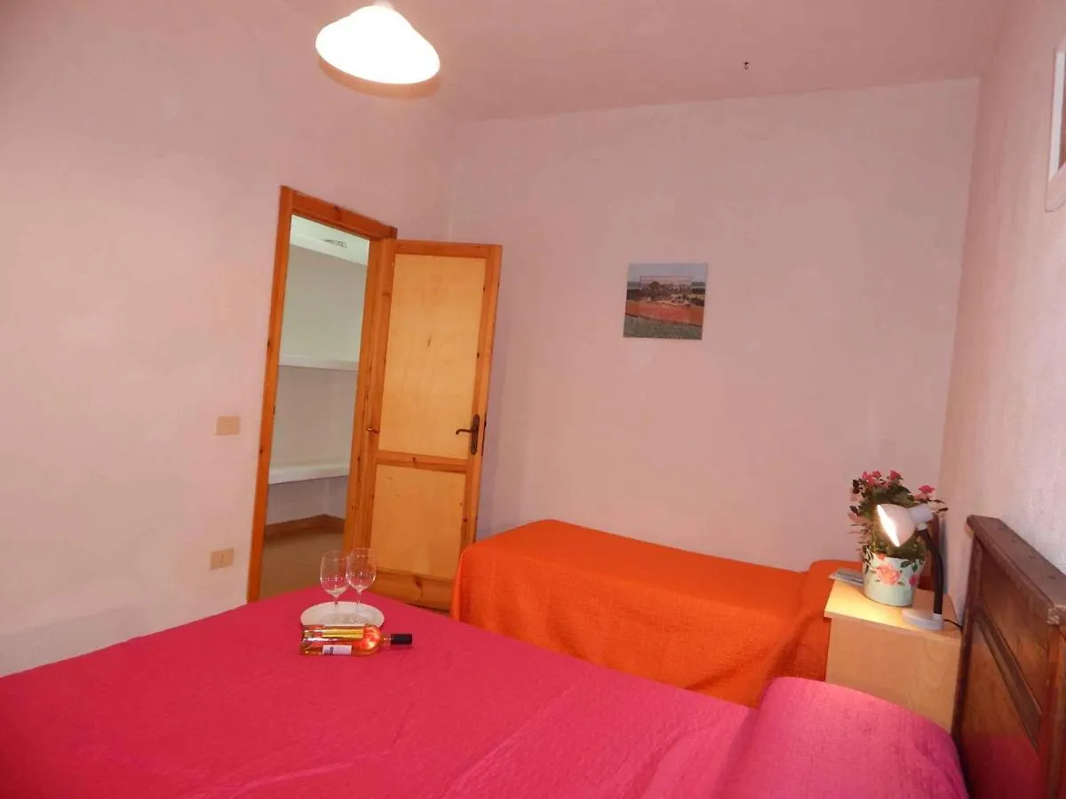 Apartments In Porto Istana 23142