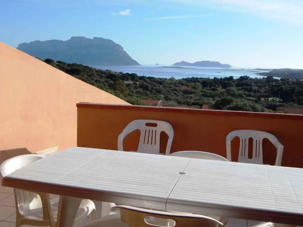 Apartments In Porto Istana 23142