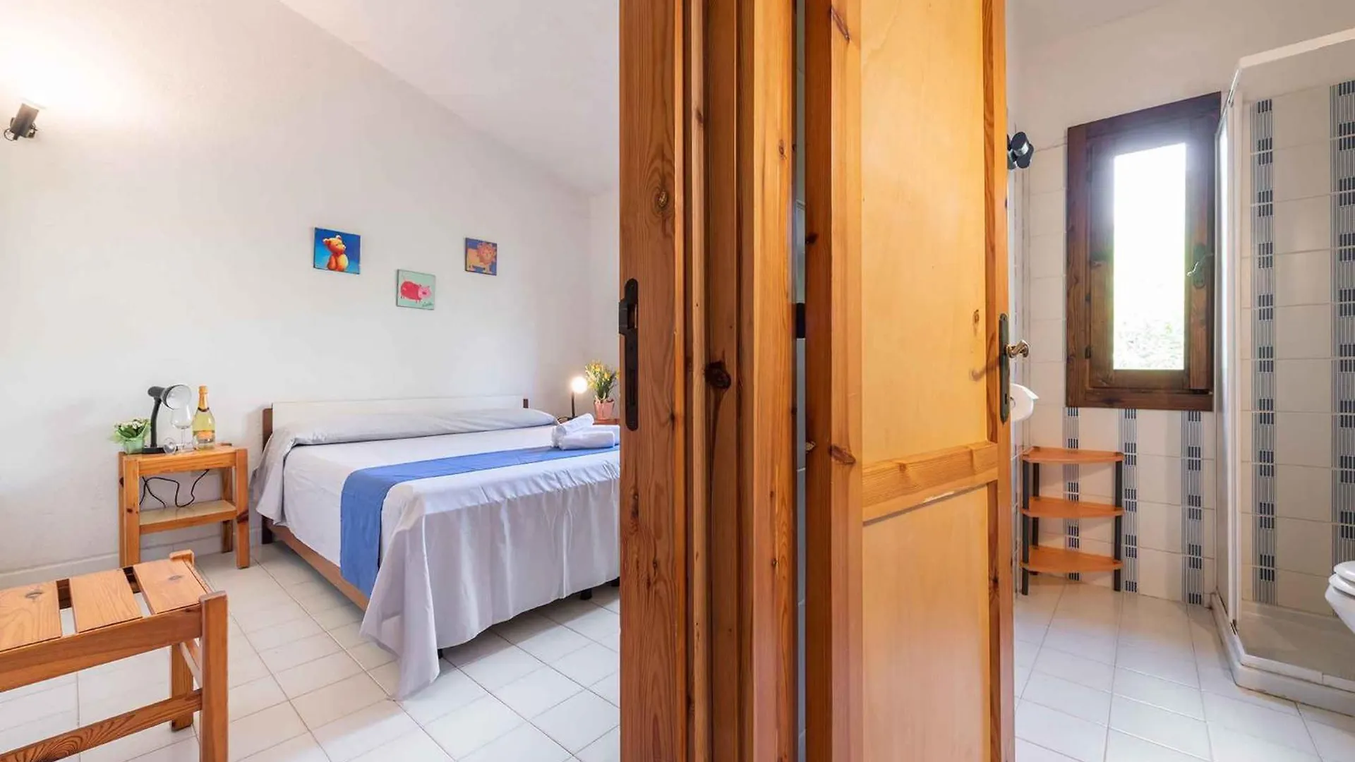 Apartments In Porto Istana 23142