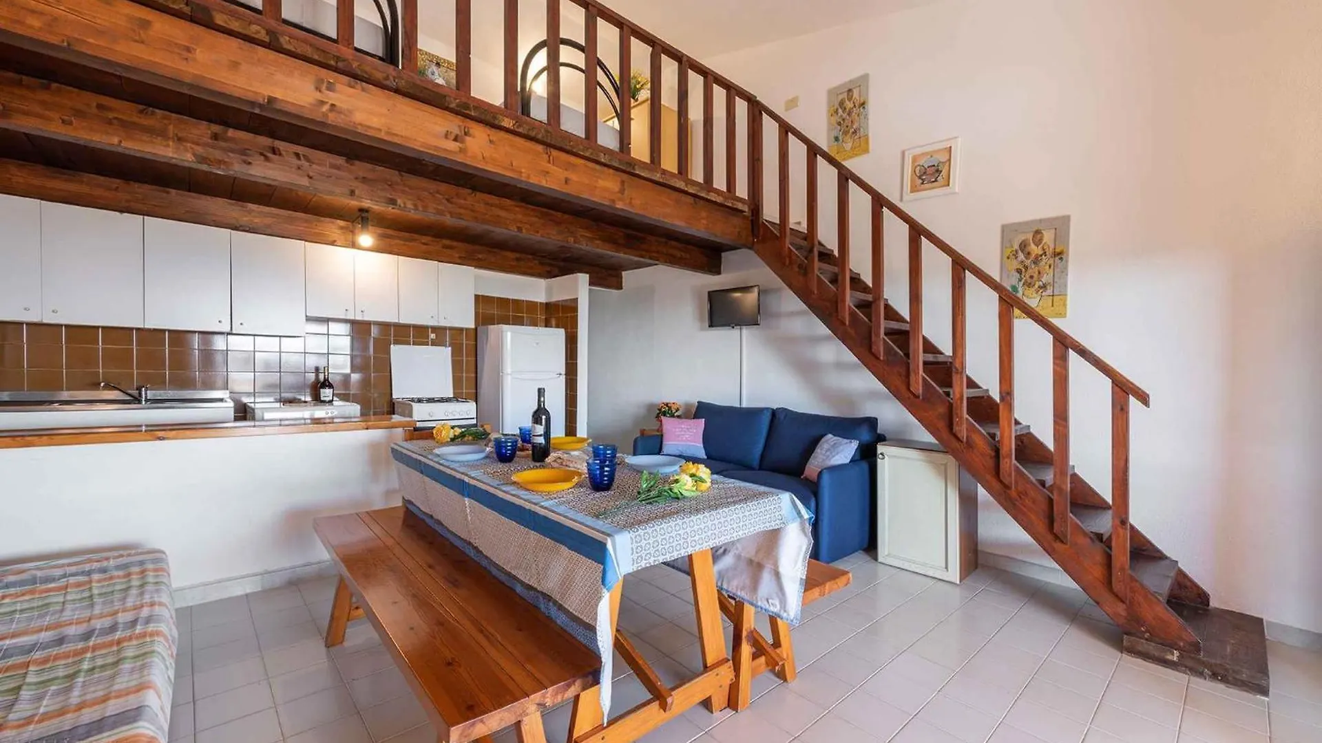 Apartments In Porto Istana 23142