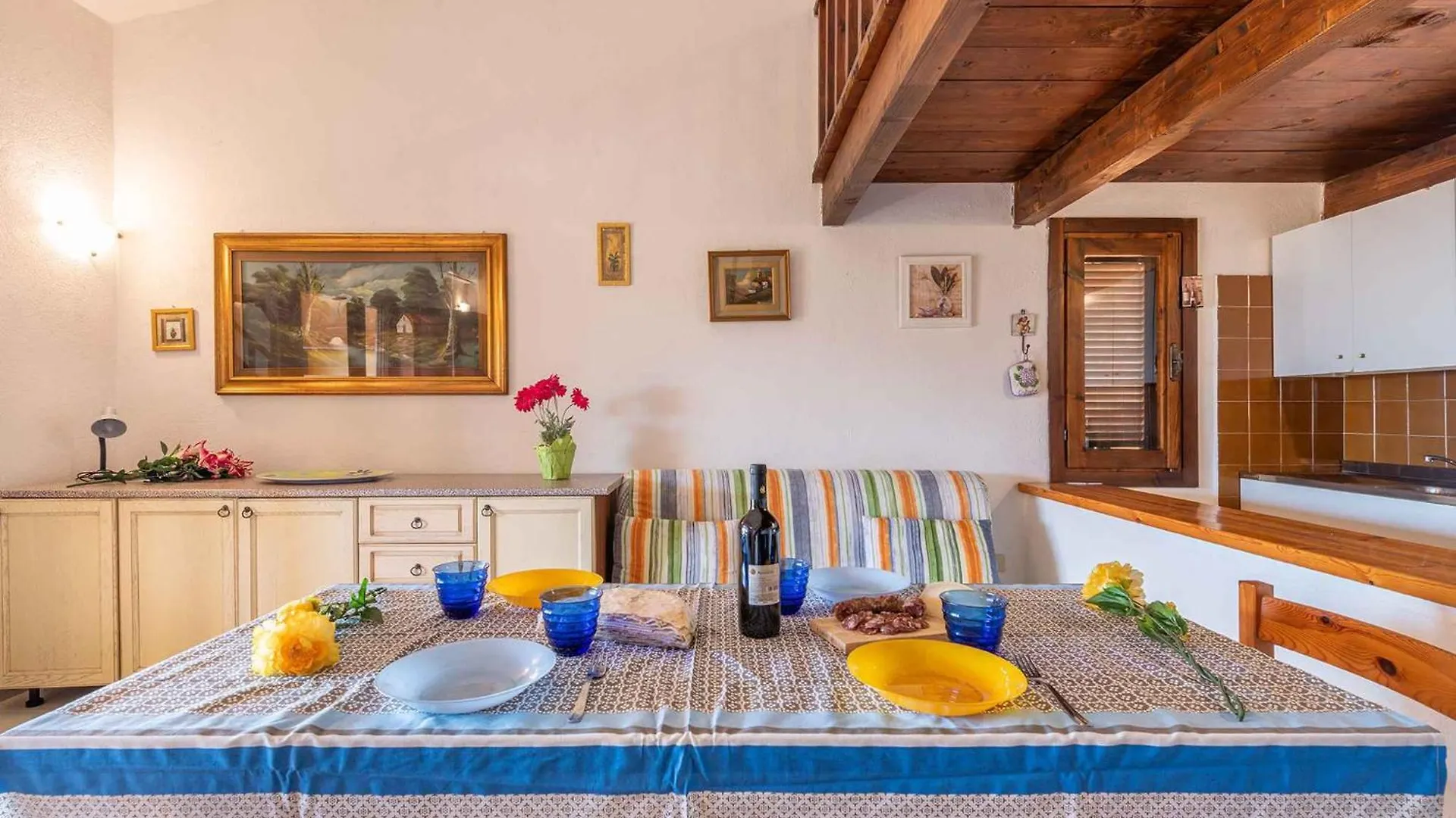 Apartments In Porto Istana 23142