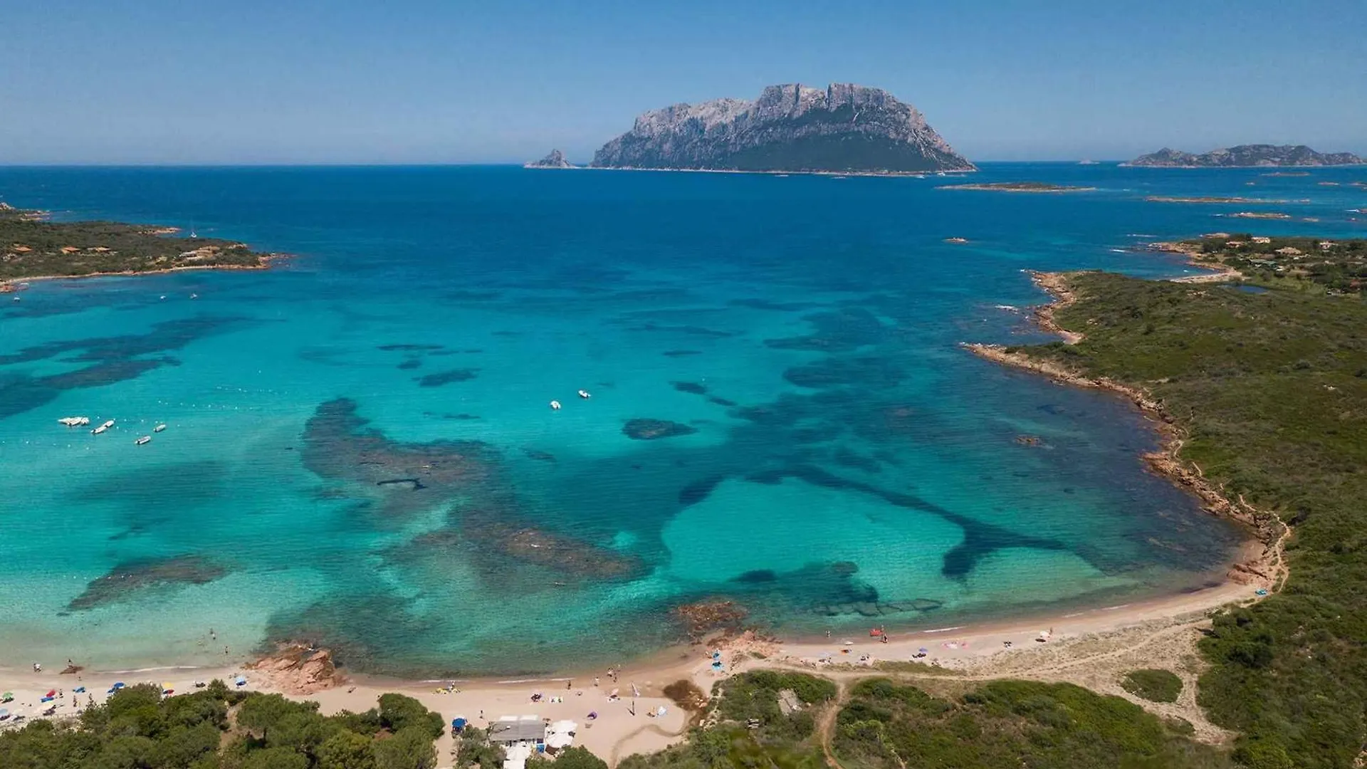 Apartments In Porto Istana 23142